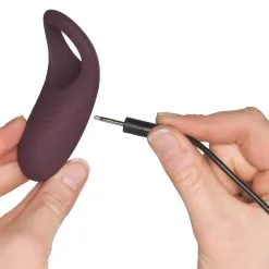 Sinful Amaysin Vibrerende Cockring Met Afstandsbediening 18 Sinful Amaysin Vibrerende Cockring Met Afstandsbediening -Sexy lingerie Verkoop 23499 amaysin vibrating rechargeable and remote controlled love ring 52 hand q100