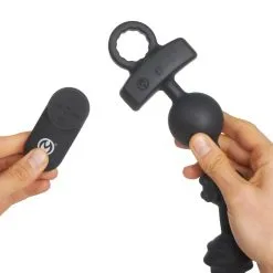 XR Brands Master Series Dark Rattler Vibrerende Anale Kralen Met Afstandsbediening 12 XR Brands Master Series Dark Rattler Vibrerende Anale Kralen Met Afstandsbediening -Sexy lingerie Verkoop 27354 master series dark rattler remote controlled vibrating anal beads 51 hand q100